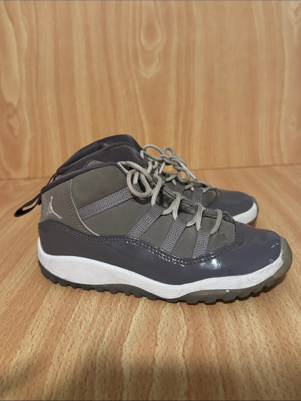 Retro Jordan Cool Grey Sneakers in 10C